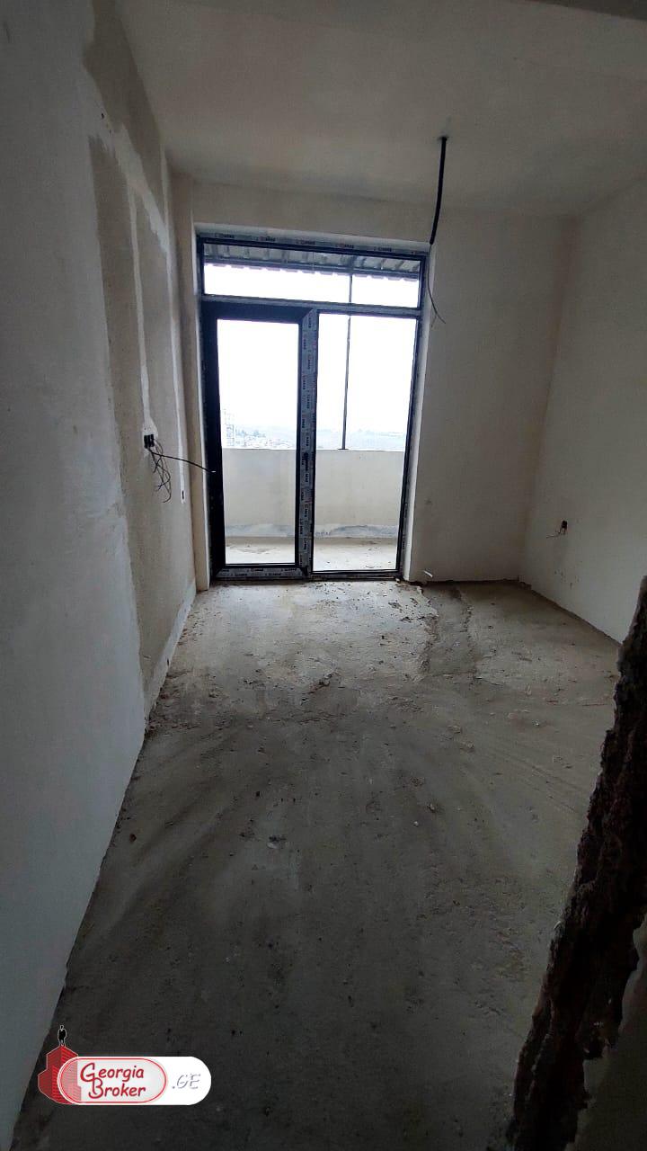 продается квартира новостройка 3-комнаты